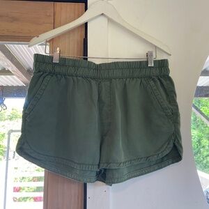 American Eagle Shorts women's medium Lyocell pull on lightweight